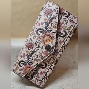 Apt 9 Paisley RFID Blocking wallet